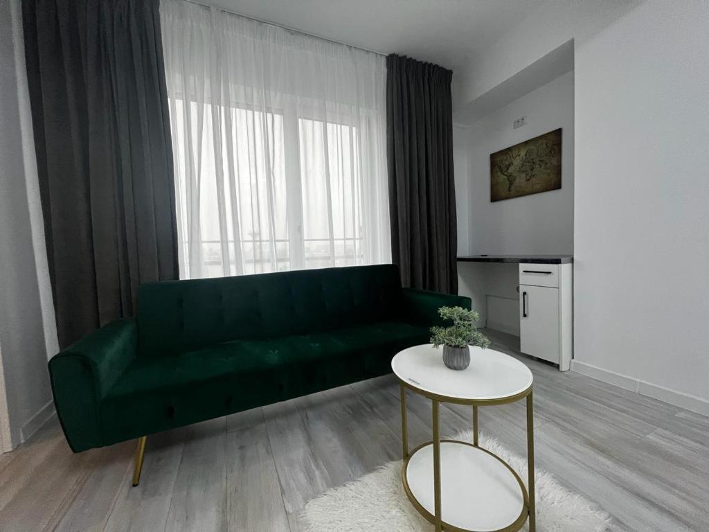 Urban Apartments And Studios - City Center Яссы Экстерьер фото